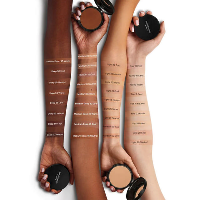 BareMinerals Barepro 16H Skin-Perfecting Pressed Powder Foundation Medium Deep 45 Warm, 8 g.